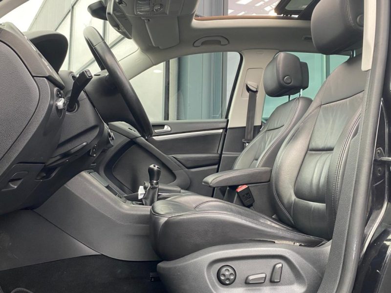 VW Tiguan 140ch Carat 🚙🌞 Toit pano / Full cuir 🛋️ / Reprise 🔄 Garantie 6 mois ✅