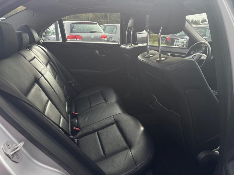 MERCEDES Classe E 265ch 4MATIC 🚗🌞 Avantgarde / Toit ouvrant pano / Reprise 🔄 Garantie 6 mois ✅