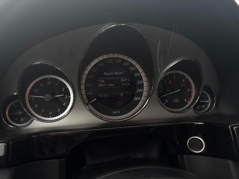 MERCEDES Classe E 265ch 4MATIC 🚗🌞 Avantgarde / Toit ouvrant pano / Reprise 🔄 Garantie 6 mois ✅