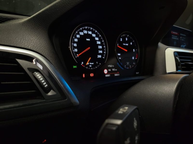 BMW SERIE 1 118D 150CH URBAN CHIC / MAIN LIBRE / CAMERA DE RECUL /  2019