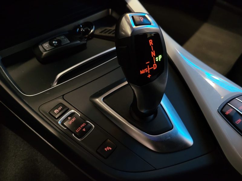 BMW SERIE 1 118D 150CH URBAN CHIC / MAIN LIBRE / CAMERA DE RECUL /  2019