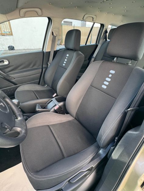 RENAULT MEGANE 1.5 DCI 106 CV FINITION EXTREME GARANTIE 6 MOIS  2009