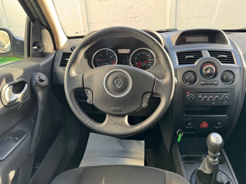 RENAULT MEGANE 1.5 DCI 106 CV FINITION EXTREME GARANTIE 6 MOIS  2009