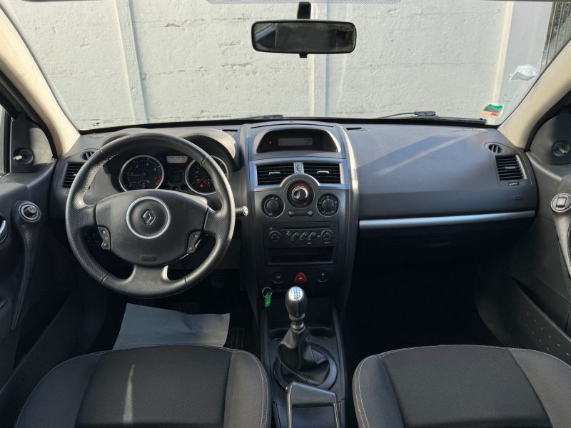 RENAULT MEGANE 1.5 DCI 106 CV FINITION EXTREME GARANTIE 6 MOIS  2009