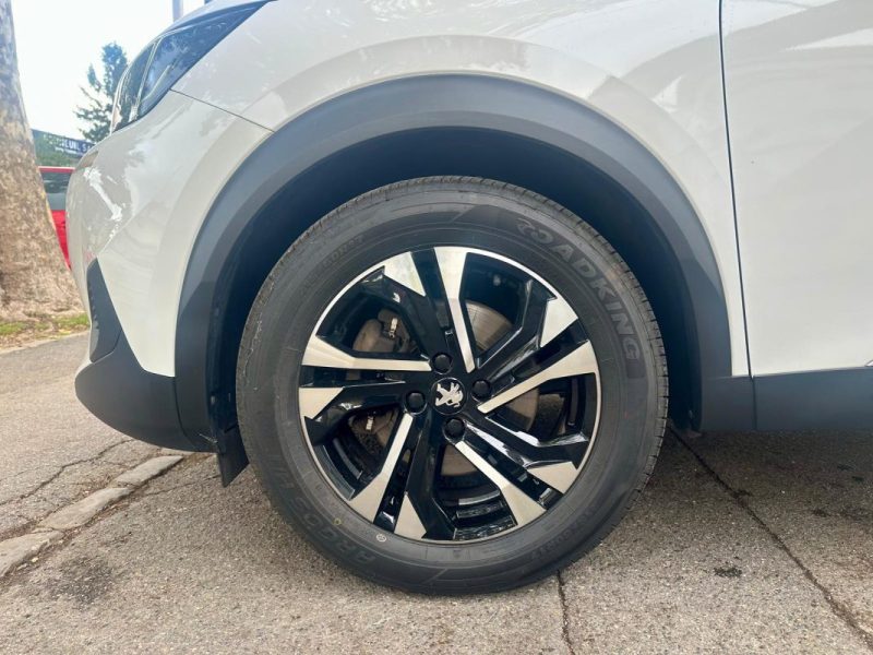 PEUGEOT 2008 1.5 BLUEHDI 130 ALLURE EAT8 **1ÈRE MAIN** 