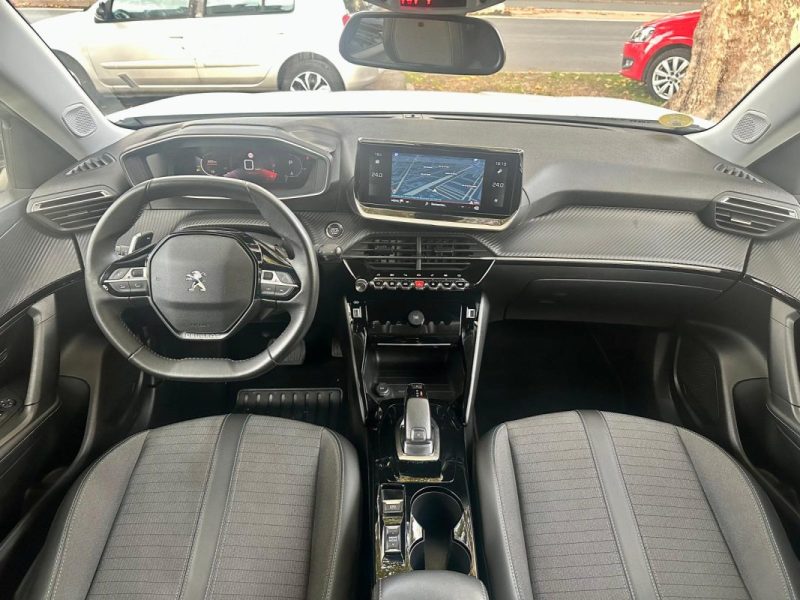 PEUGEOT 2008 1.5 BLUEHDI 130 ALLURE EAT8 **1ÈRE MAIN** 