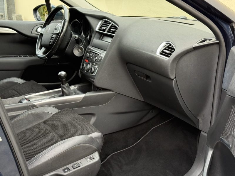 CITROEN C4 1.6 VTI 120CV EXCLUSIVE 2012 159 000KM 2012