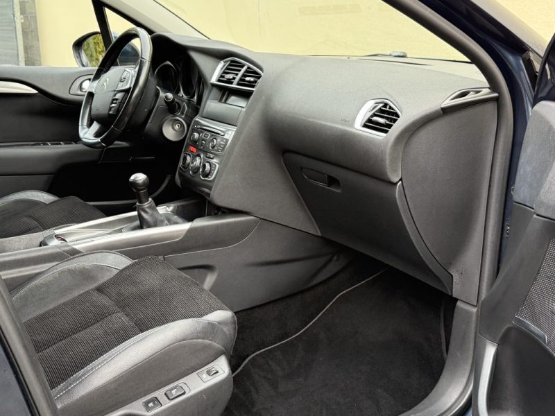 CITROEN C4 1.6 VTI 120CV EXCLUSIVE 2012 159 000KM 2012