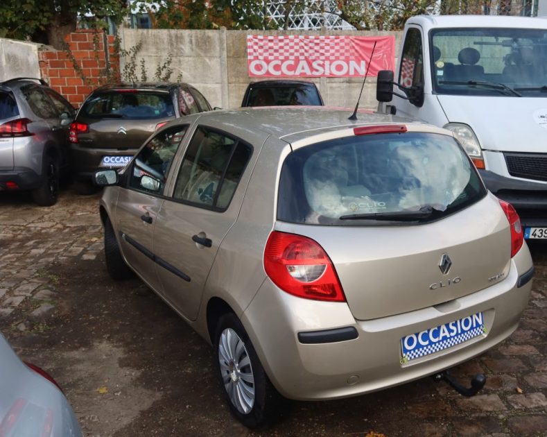 RENAULT CLIO CONFORT PACK CLIM DYNAMIQUE CLIO 1.4 16V 100CH 2006