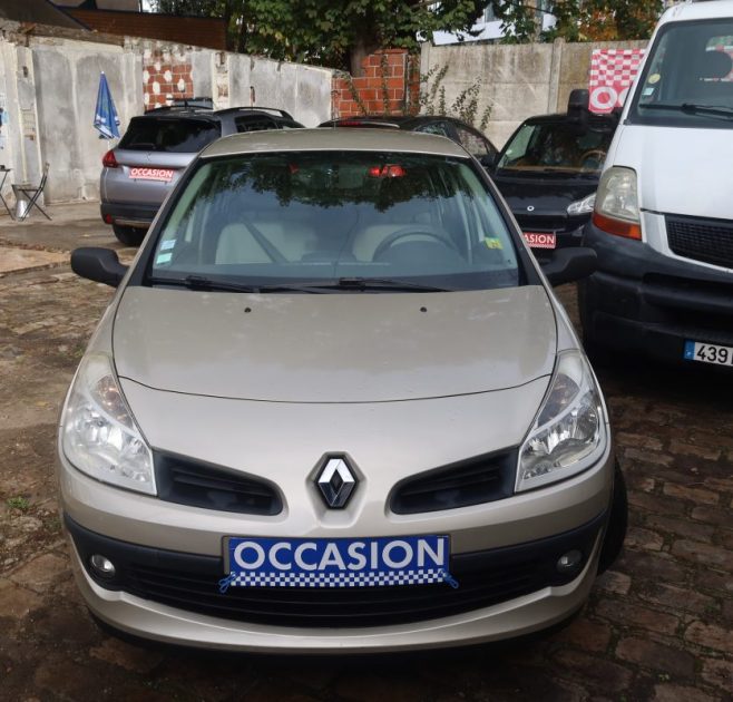 RENAULT CLIO CONFORT PACK CLIM DYNAMIQUE CLIO 1.4 16V 100CH 2006