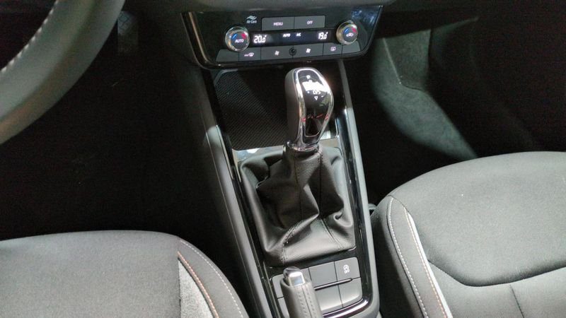 Skoda Kamiq 1.0 tsi evo 2 116 ch dsg7 selection