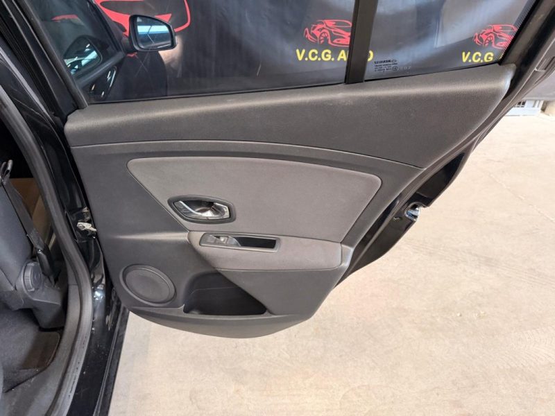 RENAULT MEGANE 1.6 dCi 130ch Zen 