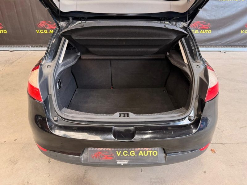 RENAULT MEGANE 1.6 dCi 130ch Zen 