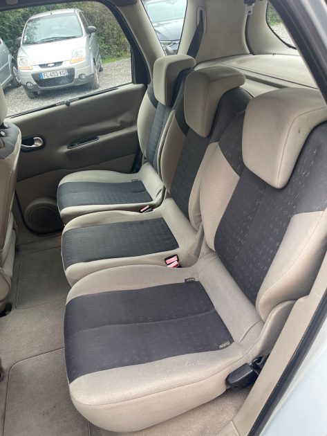 RENAULT MEGANE SCENIC PACK AUTHENTIQUE 1.6 16V 2004