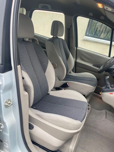 RENAULT MEGANE SCENIC PACK AUTHENTIQUE 1.6 16V 2004