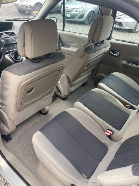 RENAULT MEGANE SCENIC PACK AUTHENTIQUE 1.6 16V 2004