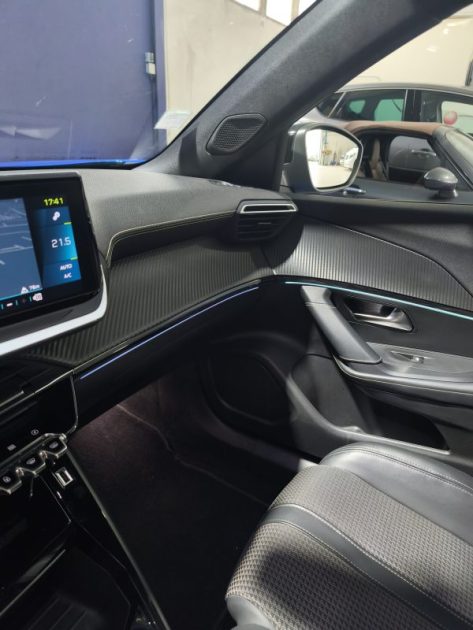 PEUGEOT PEUGEOT E-2008 136 CV - FINITION GT - CAMERA - RADAR AVANT ET ARRIERE - CARPLAY E-2008 136CH ACTIVE PACK 2021