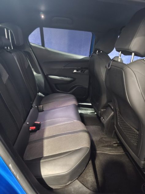 PEUGEOT PEUGEOT E-2008 136 CV - FINITION GT - CAMERA - RADAR AVANT ET ARRIERE - CARPLAY E-2008 136CH ACTIVE PACK 2021