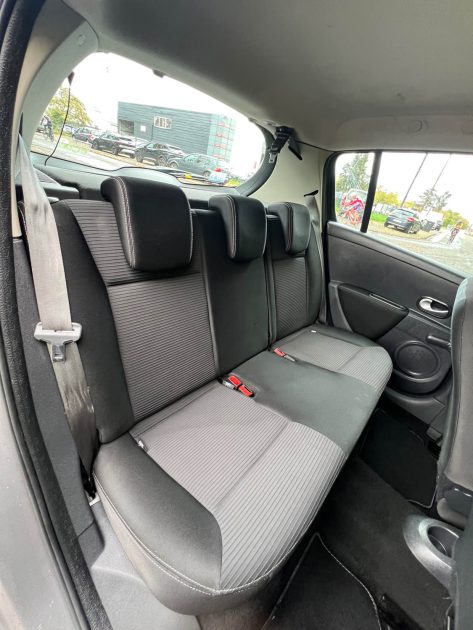 RENAULT CLIO 1.5 DCI 75CH EXPRESSION CLIM 5P 2012