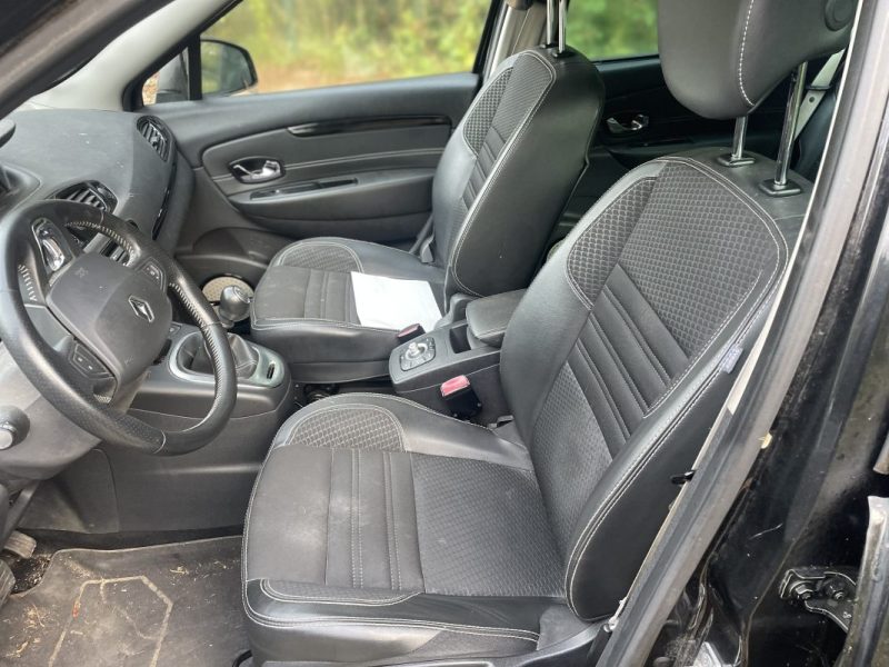 RENAULT MEGANE SCENIC 1.2 TCE 130CH ENERGY BOSE 2015 2015 moteur HS (non roulant)