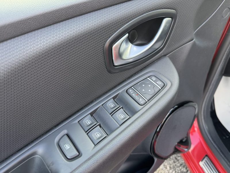 RENAULT CLIO IV 0.9 TCE 90 INTENS