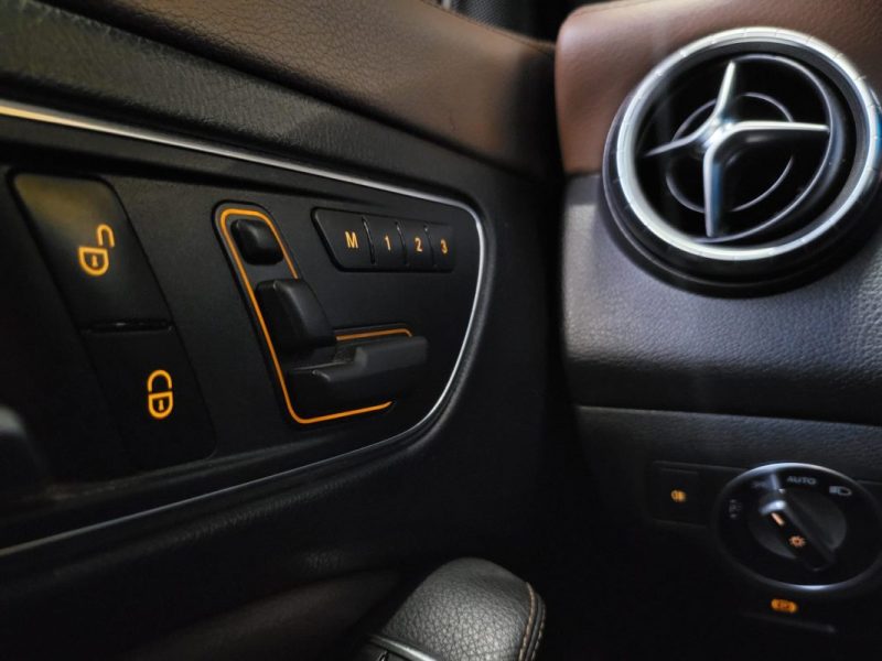 MERCEDES CLA 250 FASCINATION / SUIVI MERCEDES / T.O / CAMERA DE RECUL / SIEGES ELEC CHAUFFANTS / 