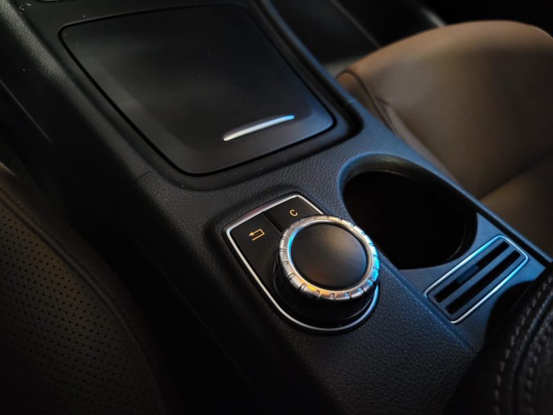 MERCEDES CLA 250 FASCINATION / SUIVI MERCEDES / T.O / CAMERA DE RECUL / SIEGES ELEC CHAUFFANTS / 