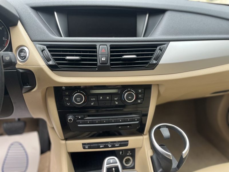 BMW xDrive25dA 218ch BVA Lounge Plus Attelage