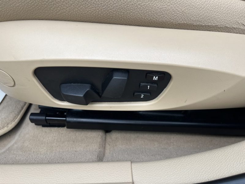 BMW xDrive25dA 218ch BVA Lounge Plus Attelage