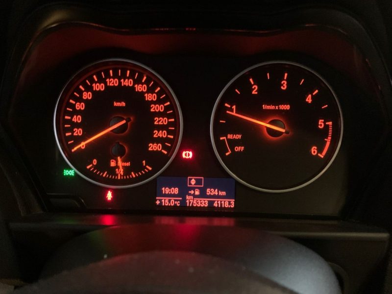 BMW SERIE 1 F20 118d  2.0 143CV 5 PORTES LOUNGE  