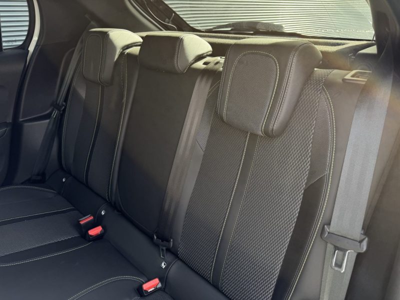 PEUGEOT 208 1.2 HYBRID 136CV GT LINE 