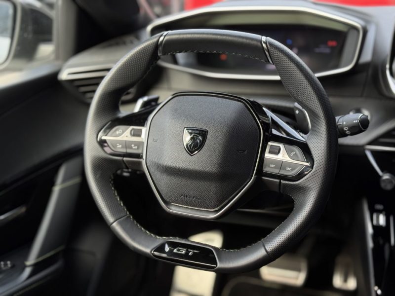 PEUGEOT 208 1.2 HYBRID 136CV GT LINE 