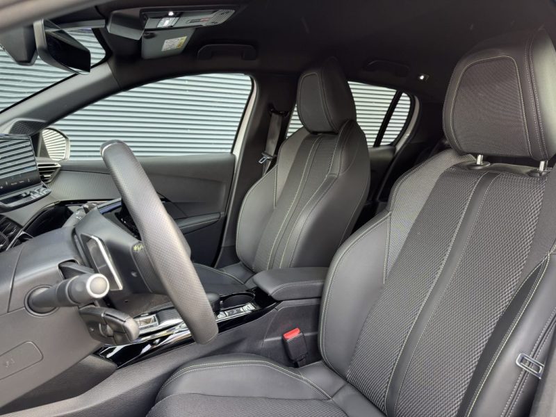 PEUGEOT 208 1.2 HYBRID 136CV GT LINE 