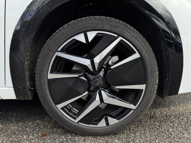 PEUGEOT 208 1.2 HYBRID 136CV GT LINE 