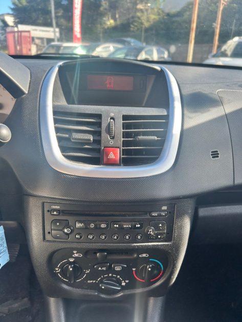 PEUGEOT 206 + 1.4 HDI URBAN 2009