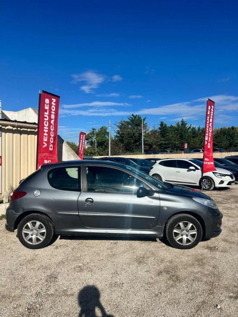 PEUGEOT 206 + 1.4 HDI URBAN 2009