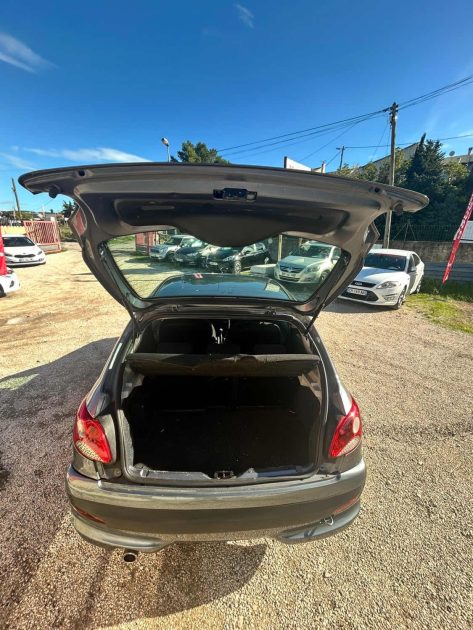 PEUGEOT 206 + 1.4 HDI URBAN 2009