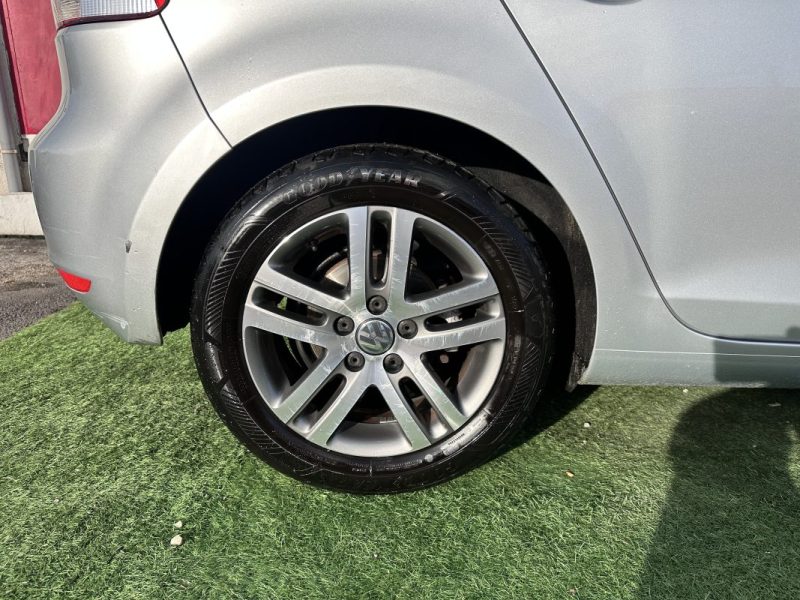 VOLKSWAGEN GOLF VI 2.0 TDI 110 CONFORTLINE