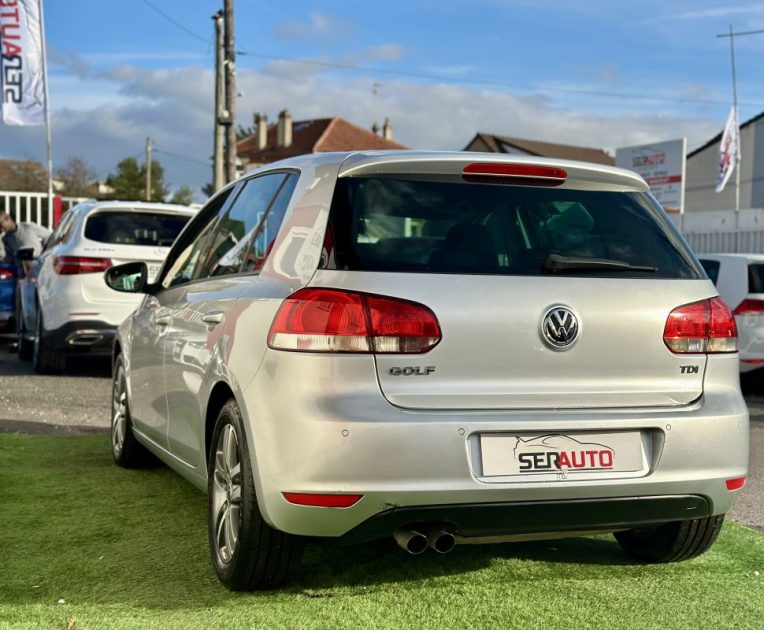 VOLKSWAGEN GOLF VI 2.0 TDI 110 CONFORTLINE