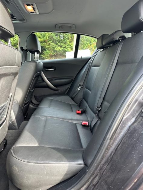 BMW  SERIE 1 120I 150 CV / 143km / Toit ouvrant / Siège chauffant / Radar / Cuir