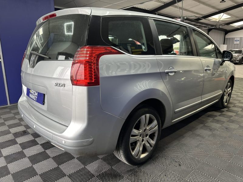 PEUGEOT 5008 1.6 HDI 110 PREMIUM PACK 2010