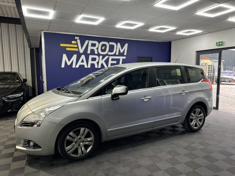 PEUGEOT 5008 1.6 HDI 110 PREMIUM PACK 2010