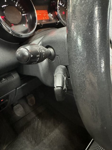 PEUGEOT 5008 1.6 HDI 110 PREMIUM PACK 2010