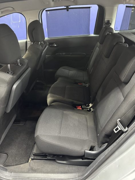 PEUGEOT 5008 1.6 HDI 110 PREMIUM PACK 2010