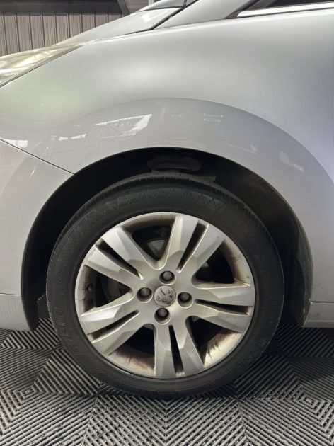 PEUGEOT 5008 1.6 HDI 110 PREMIUM PACK 2010