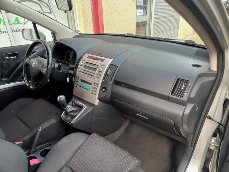 Toyota Corolla 1.6l VVTI LINEA SOL 110ch - Garantie 6 Mois