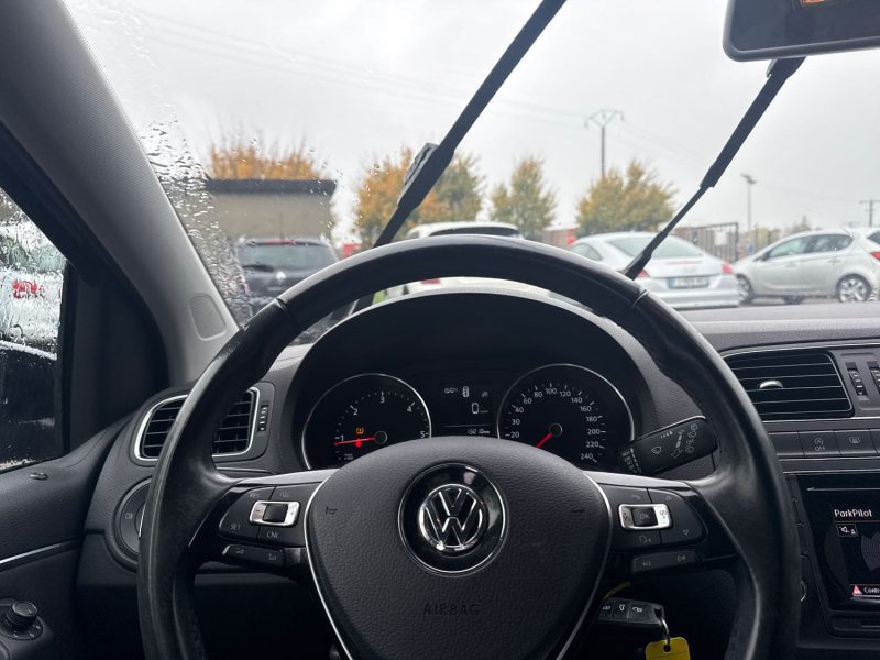 VOLKSWAGEN POLO 1.4 TDI 75CH BLUEMOTION TECHNOLOGY CONFORTLINE 5P 