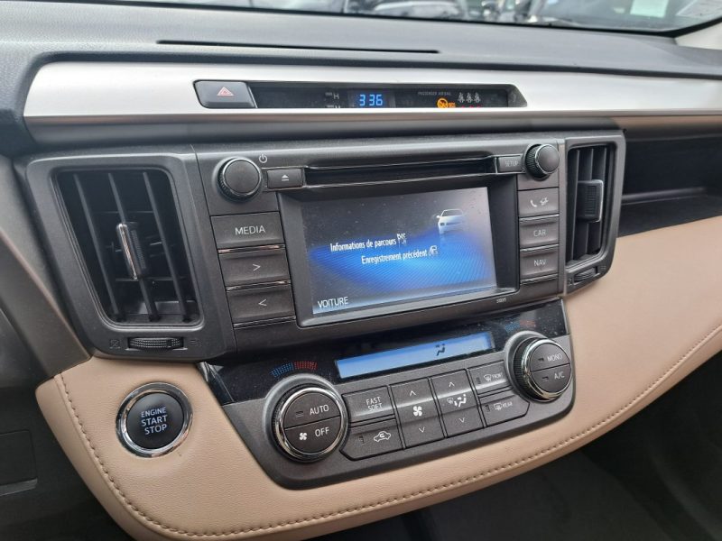 TOYOTA RAV4 2.2 D 150 CV D4D CLUB EDITION AWD BVM6 SIEGES CUIRS CHAUFFANTS 