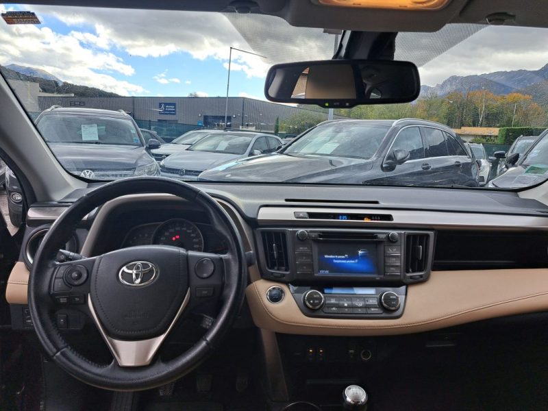 TOYOTA RAV4 2.2 D 150 CV D4D CLUB EDITION AWD BVM6 SIEGES CUIRS CHAUFFANTS 