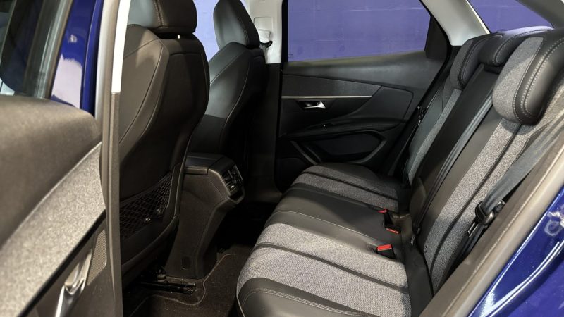 Peugeot 3008 1.5 BlueHDi 130CH Allure EAT8 - Sièges chauffants - Carplay - Coffre main libres